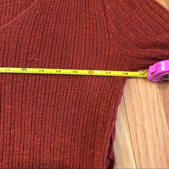 Express sweater - Picture 7 of 9